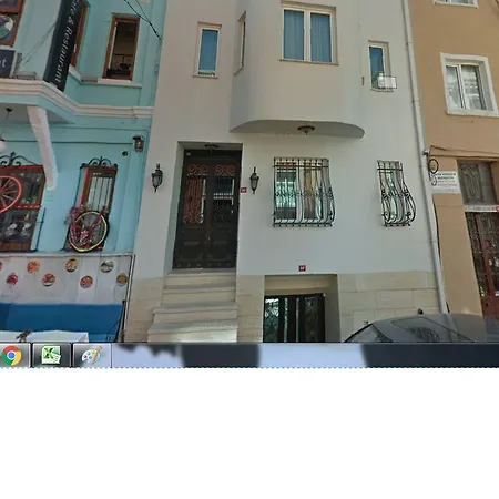 לינה וארוחת בוקר Marmara Old 2*