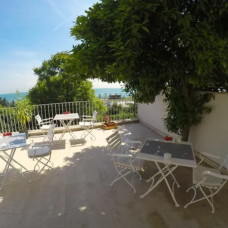 Bed & Breakfast Marmara Old