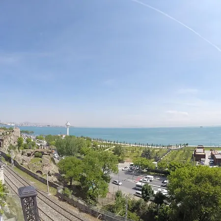 לינה וארוחת בוקר Marmara Old איסטמבול